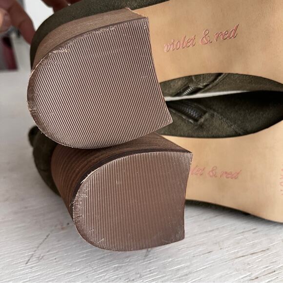 Violet & Red Jenna olive green suede ankle boot block heel size 9.5 - Picture 11 of 11